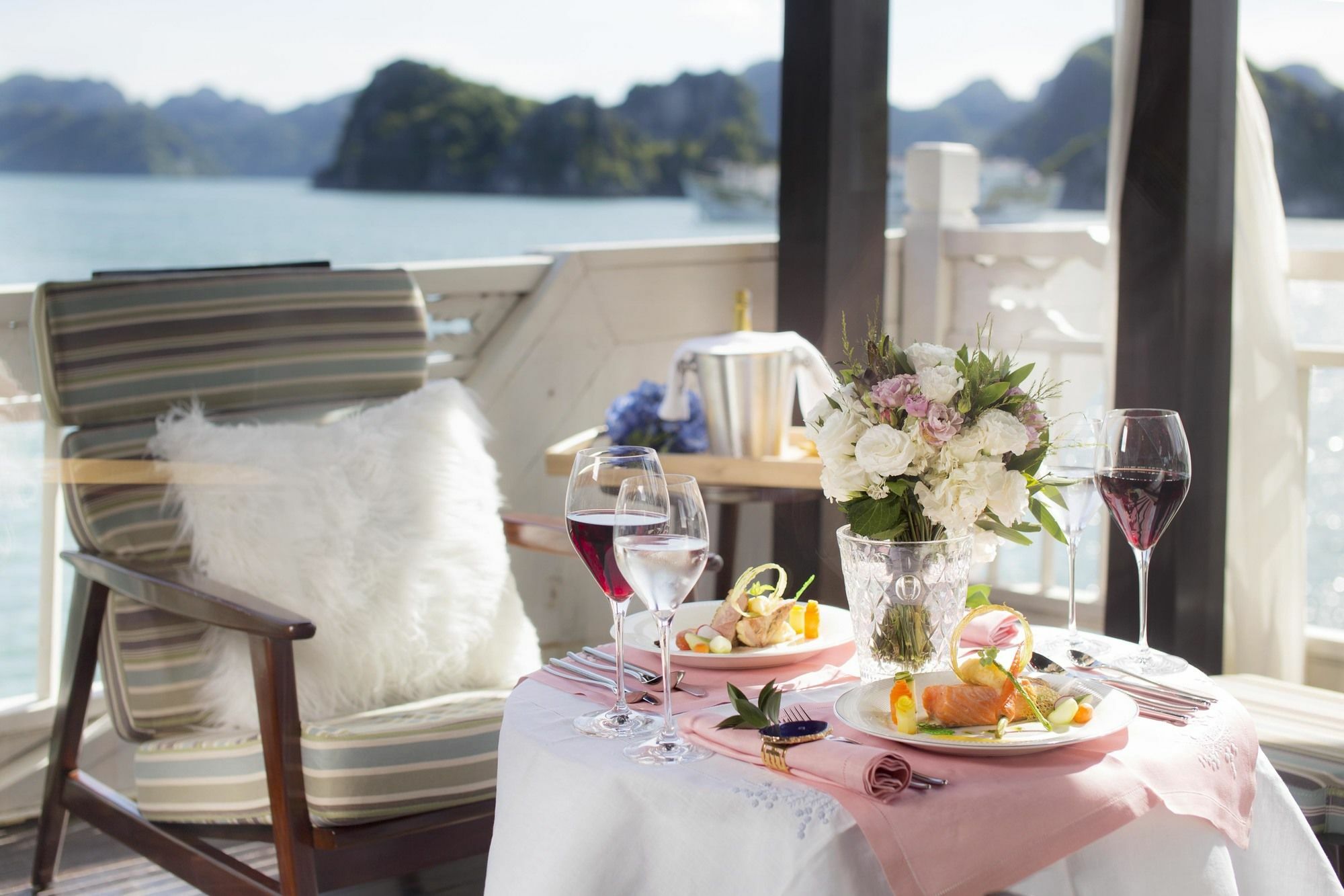 Hera Boutique Cruise Ha Long Bay Exteriér fotografie
