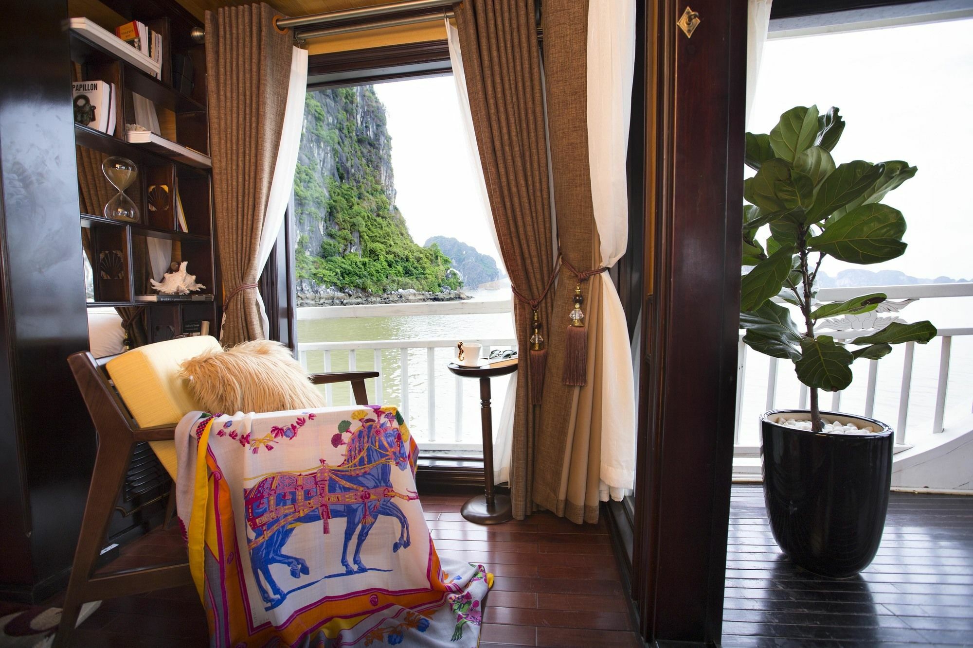 Hera Boutique Cruise Ha Long Bay Exteriér fotografie
